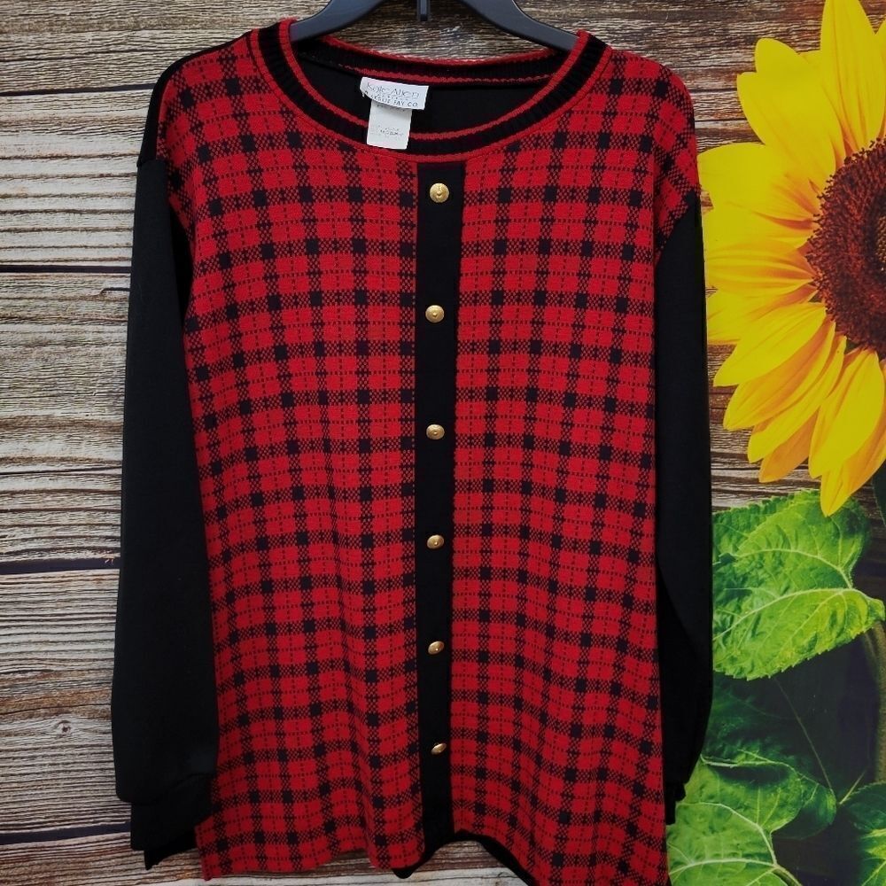 Kate Allen Long Sleeve Sweater  gold button decore medium pre-owned